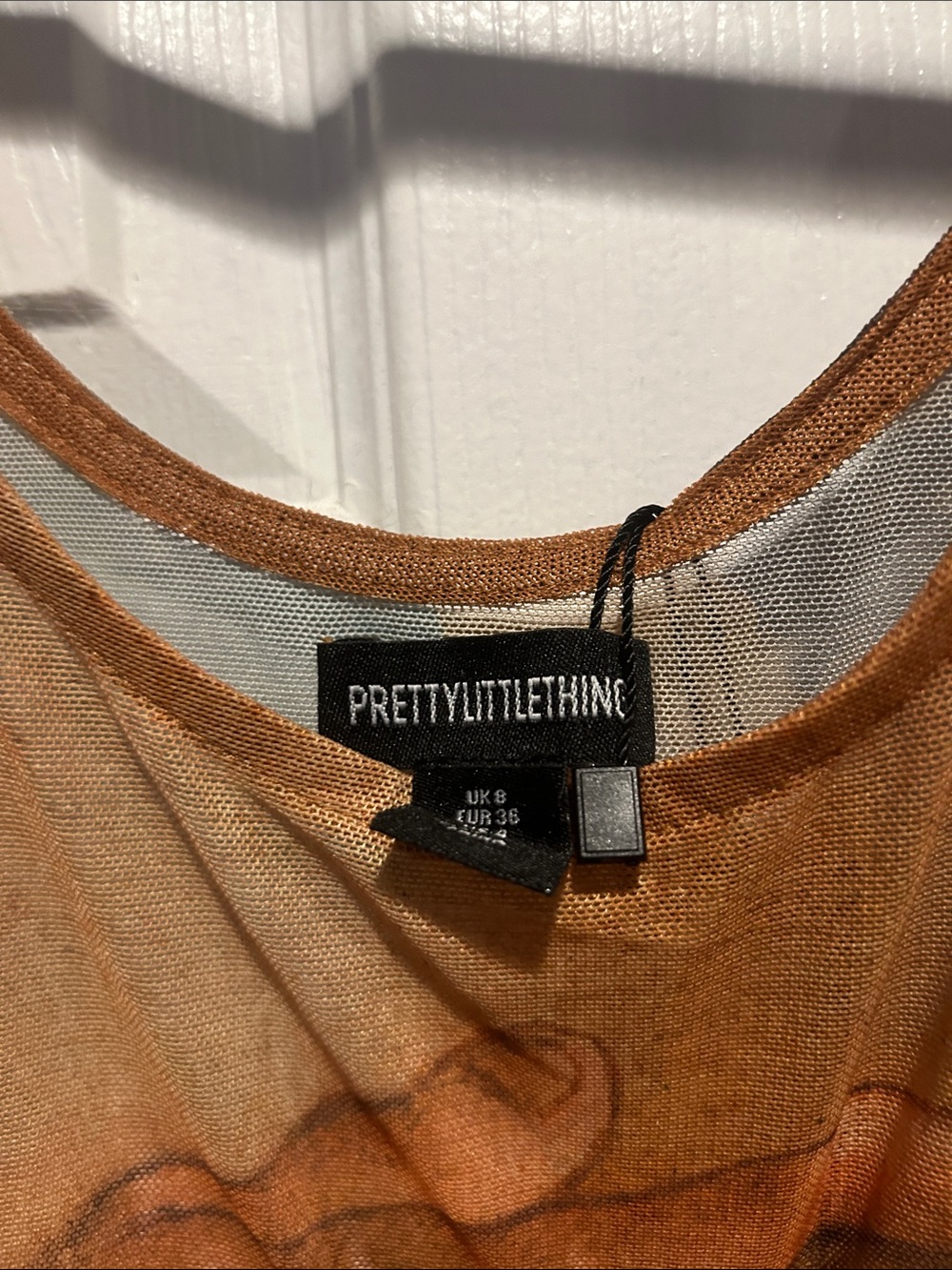 PrettyLittleThing Tan Mesh Printed Maxi Dress - Picture 3 of 4